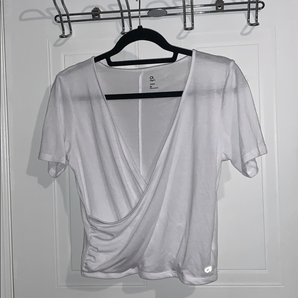 *BRAND NEW* White active t-shirt!